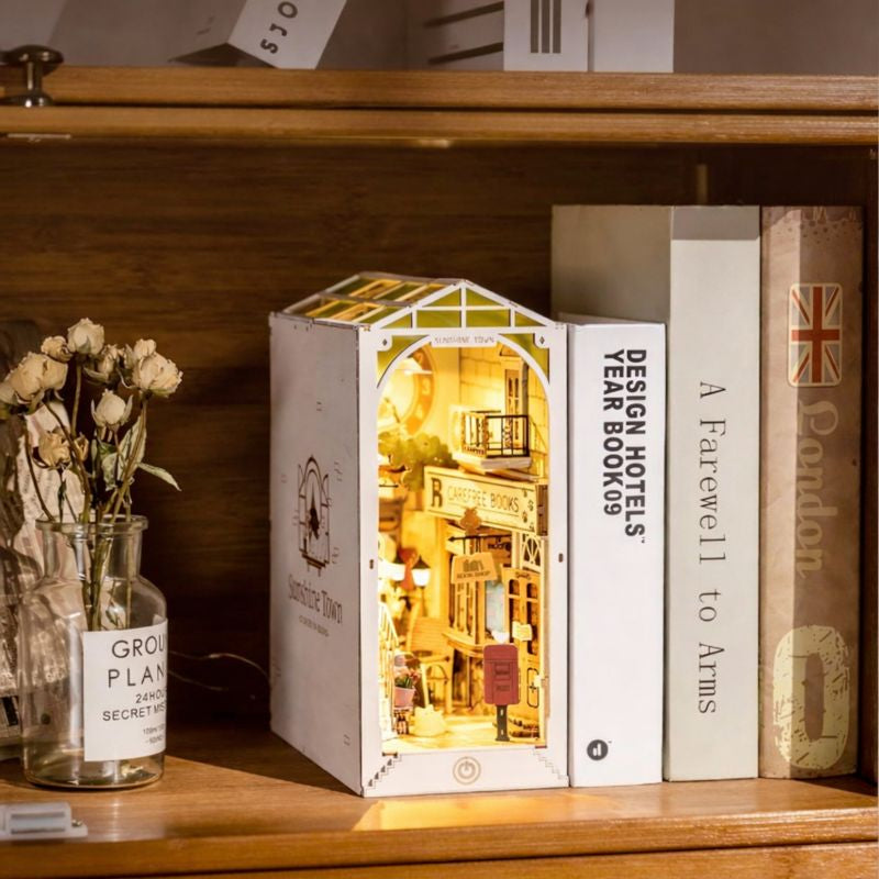 Sunshine Town Book Nook DIY building kit
