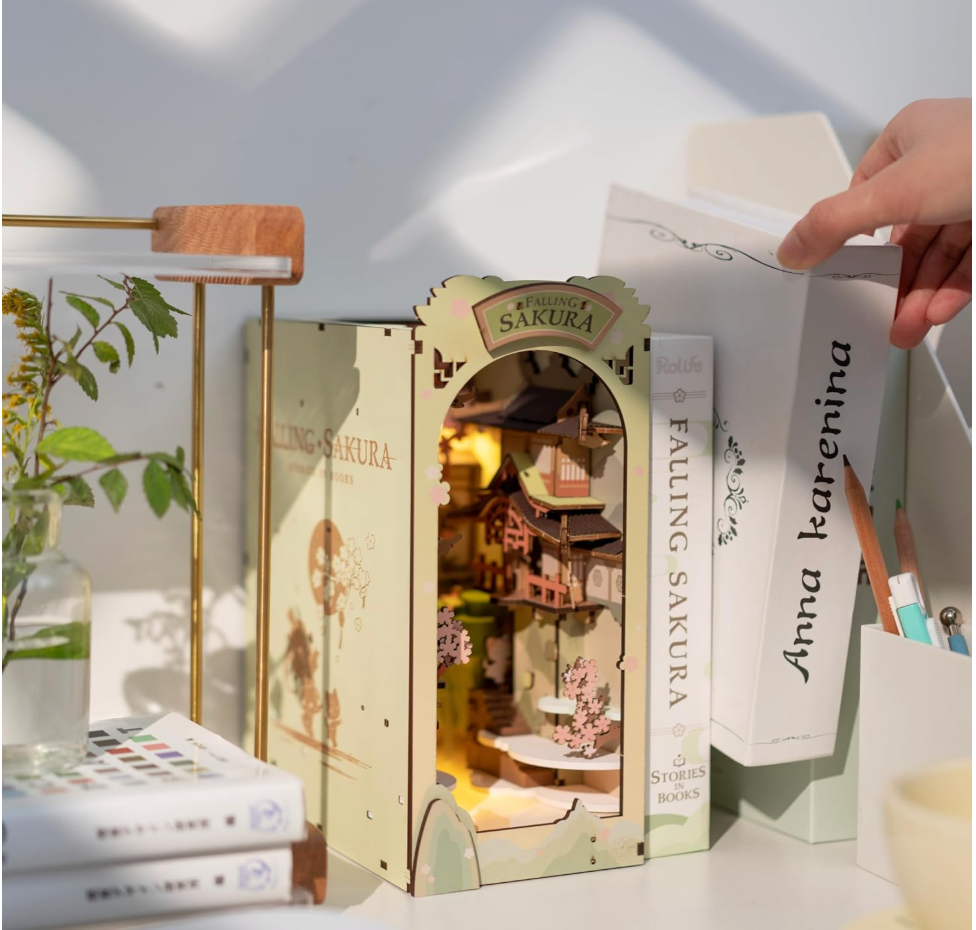 Falling Sakura Book Nook DIY building kit